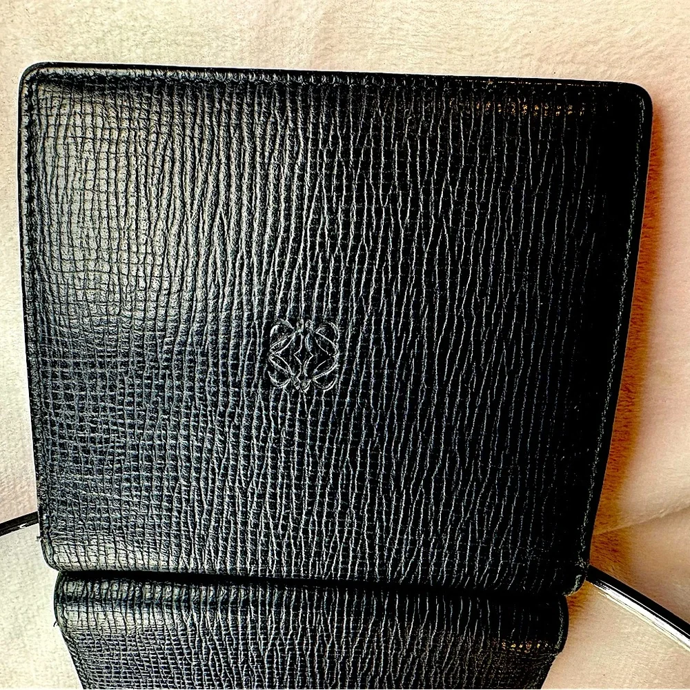 Loewe Anagram Wallet Vintage Black Crosshatch Leather Bifold Coin Pouch LVMH